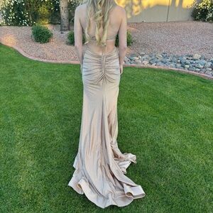 Stunning prom, pageant or formal dress!